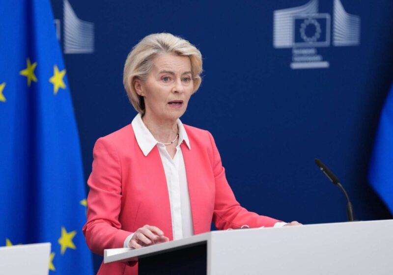 Πρόταση της Κομισιόν για τον περιορισμό της πρόσβασης των παιδιών στα μέσα κοινωνικής δικτύωσης ανακοίνωσε η Φον ντερ Λάιεν