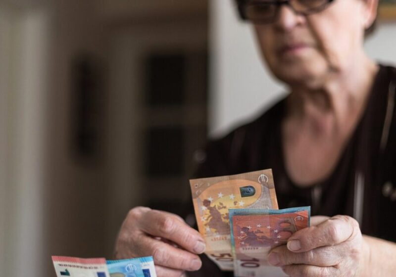 Συντάξεις Αυγούστου – Σεπτεμβρίου: Οι ημερομηνίες πληρωμής από τον e-ΕΦΚΑ