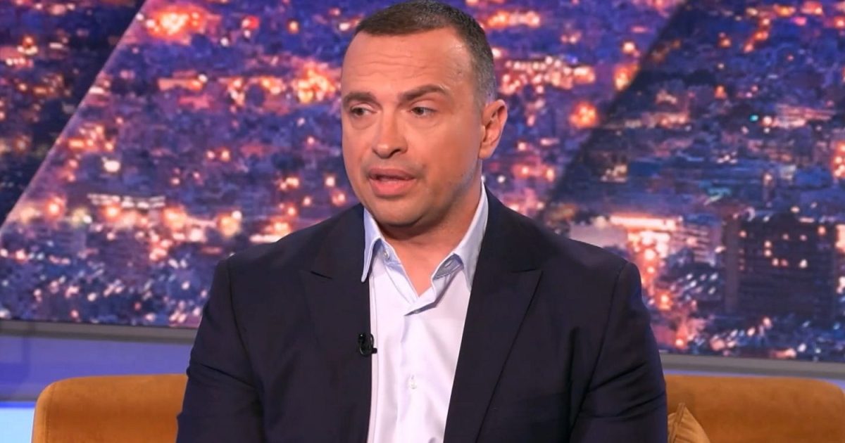 Βασίλης Μπακόπουλος: «Ήταν θέμα ζωής και θανάτου – Ήταν πολύ επώδυνο, θυμάμαι στο Ιπποκράτειο να κλοτσάω ό,τι βρίσκω μπροστά μου»