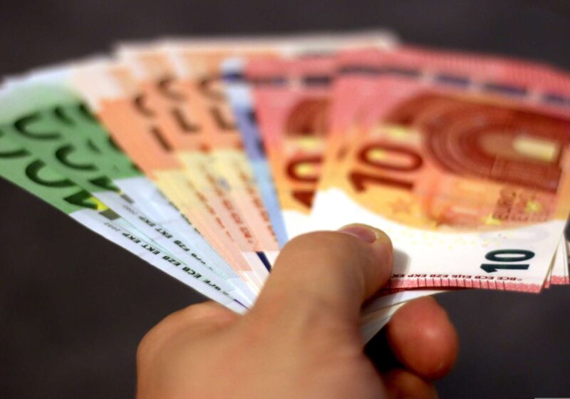 Πότε θα πληρωθούν οι συντάξεις Αυγούστου και Σεπτεμβρίου – Το χρονοδιάγραμμα του e-ΕΦΚΑ