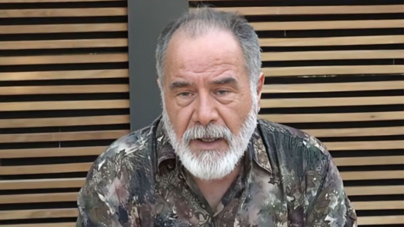 Θοδωρής Κατσαφάδος: «Στα γυρίσματα του Maestro συνάντησα και δούλεψα για πρώτη φορά από κοντά με το είδωλο μου»