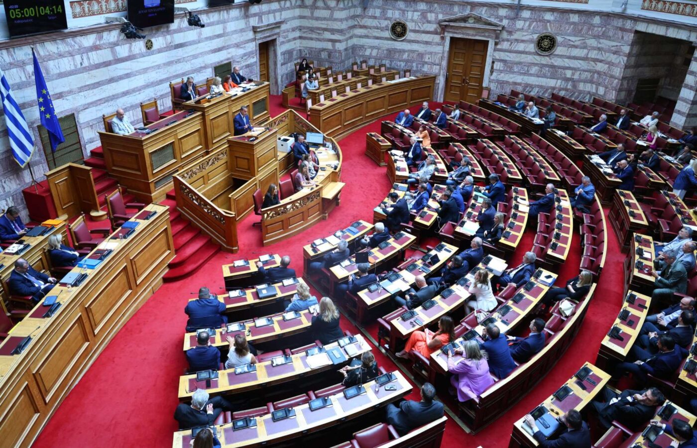 «Γράφεται» το πακέτο μέτρων της ΔΕΘ – Επικρίσεις από την αντιπολίτευση για την ακρίβεια και το κόστος ζωής