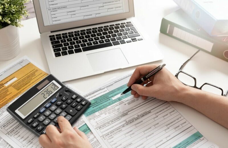 Πώς αλλάζει ο χάρτης των εισοδημάτων το 2027 – Τι ισχύει για μισθωτούς, ελεύθερους επαγγελματίες και οφειλέτες