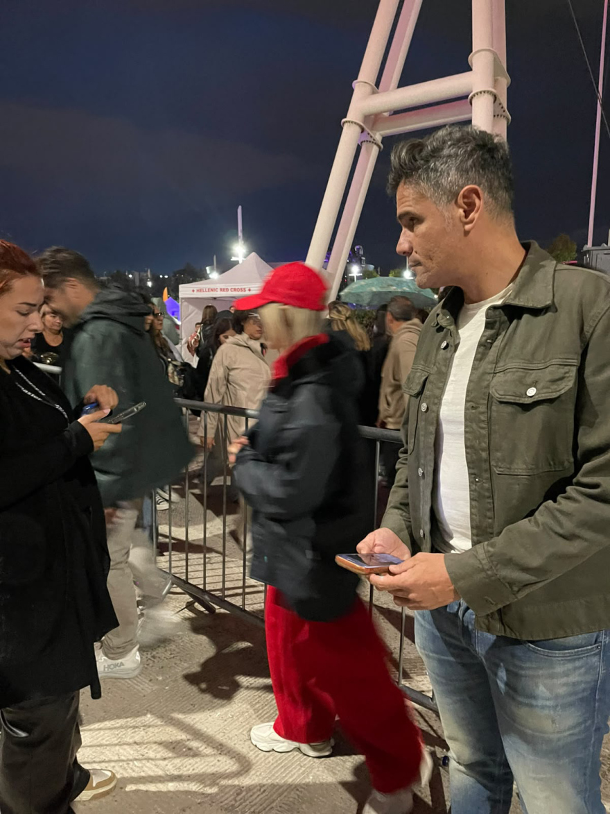 Άννα Βίσση: Aποθέωση στο κατάμεστο ΟΑΚΑ από δεκάδες χιλιάδες θεατές, δείτε βίντεο και φωτογραφίες