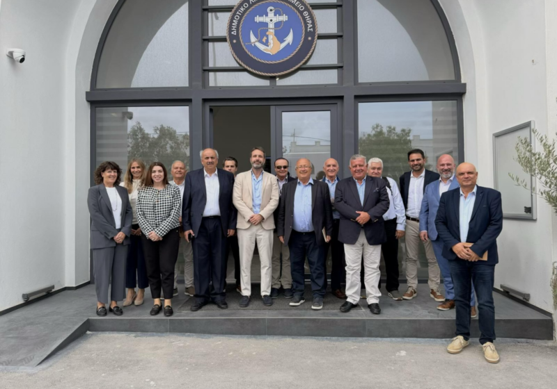 Συμφωνία για την κατανομή των επιβατών κρουαζιέρας στη Σαντορίνη – Στο επίκεντρο Αθηνιός και Όρμος Φηρών