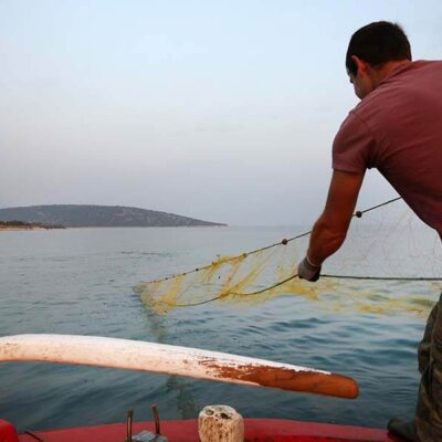 Νέα μέτρα στήριξης για τους αλιείς: 40 λεπτά η επιδότηση αλιευτικού πετρελαίου