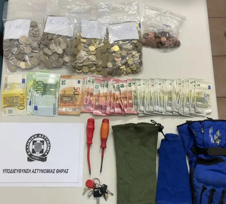 “Άδειασε” τα παγκάρια στη Θηρασιά και συνελήφθη