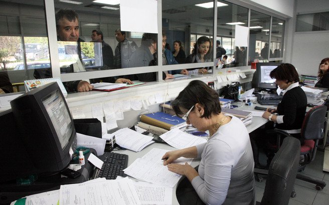 Εφορία: 4+1 «παράθυρα» για κούρεμα προστίμων έως 50%