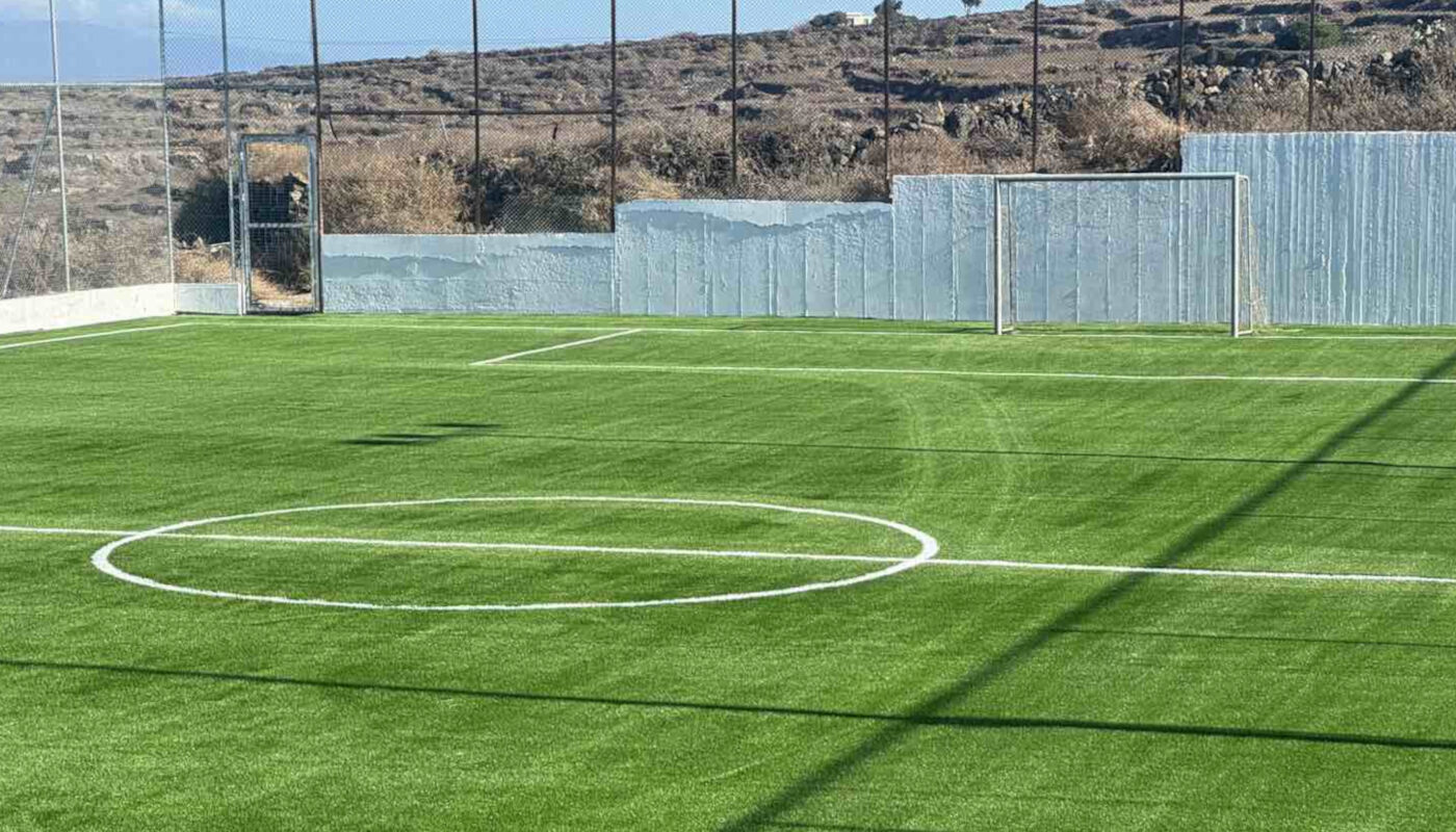 Σαντορίνη: Έργα αναβάθμισης σε τέσσερα γήπεδα 5×5